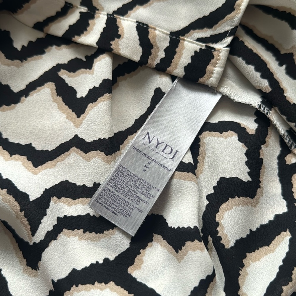 NYDJ Pintuck Blouse Medium Animal Print Black White Tan - Picture 4 of 8
